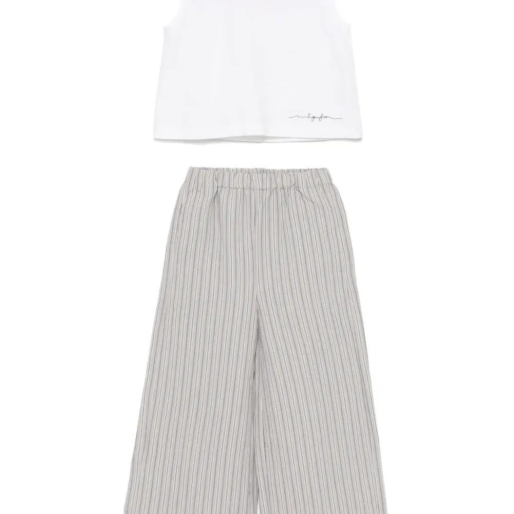 Комплект из полосатой рубашки и брюк