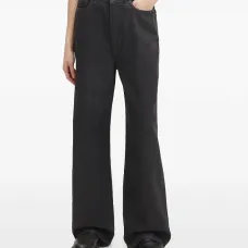 Джинсы с завышенной талией