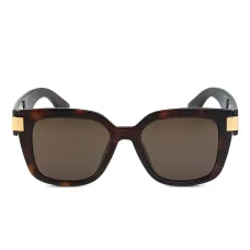 Солнцезащитные очки в квадратной оправе