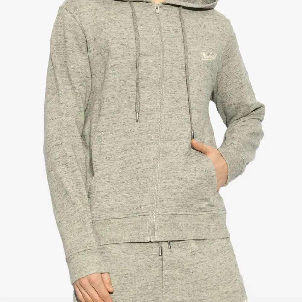 Худи с логотипом