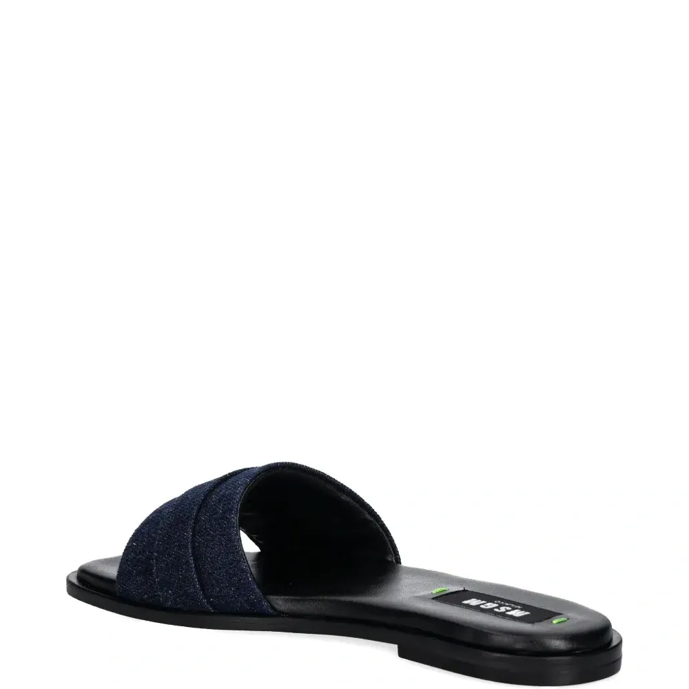 Шлепанцы с логотипом Шлепанцы с логотипом