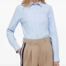 Рубашка с вышитым логотипом