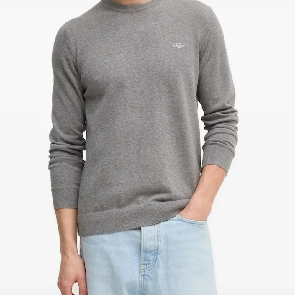 Толстовка с вышитым логотипом