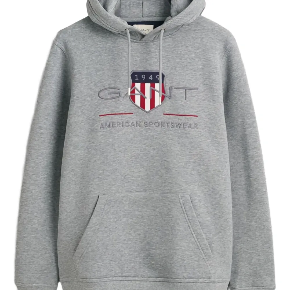 Худи с вышитым логотипом