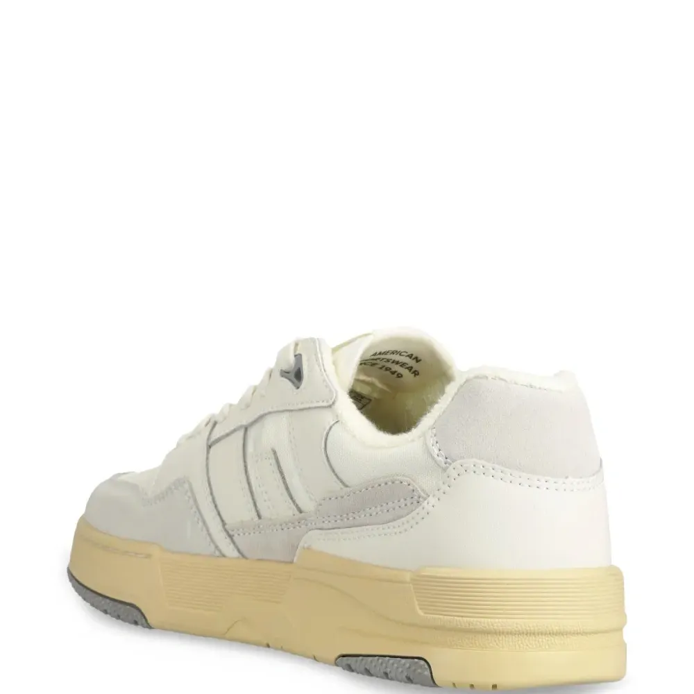 Кеды с нашивкой-логотипом