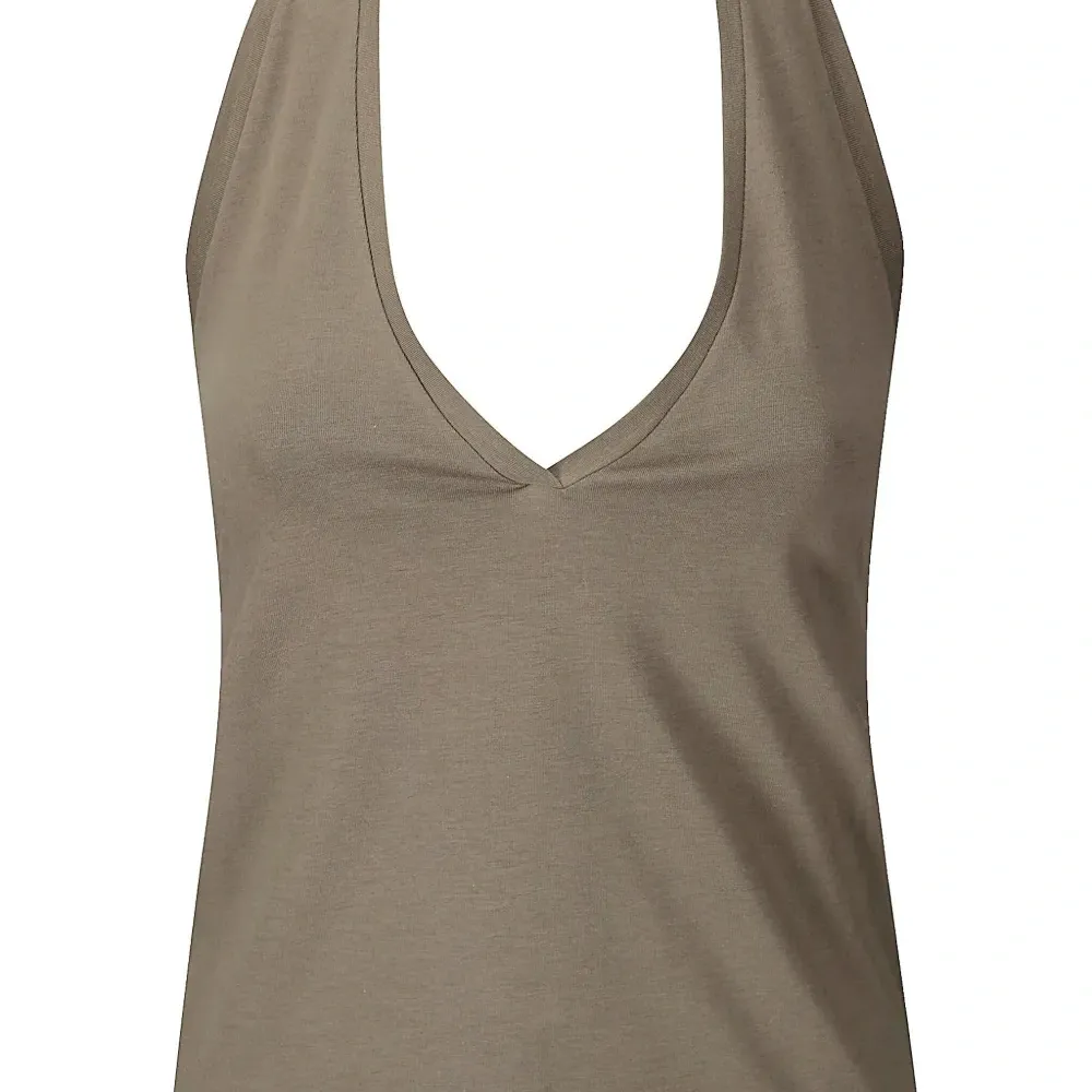 Топ с открытой спиной