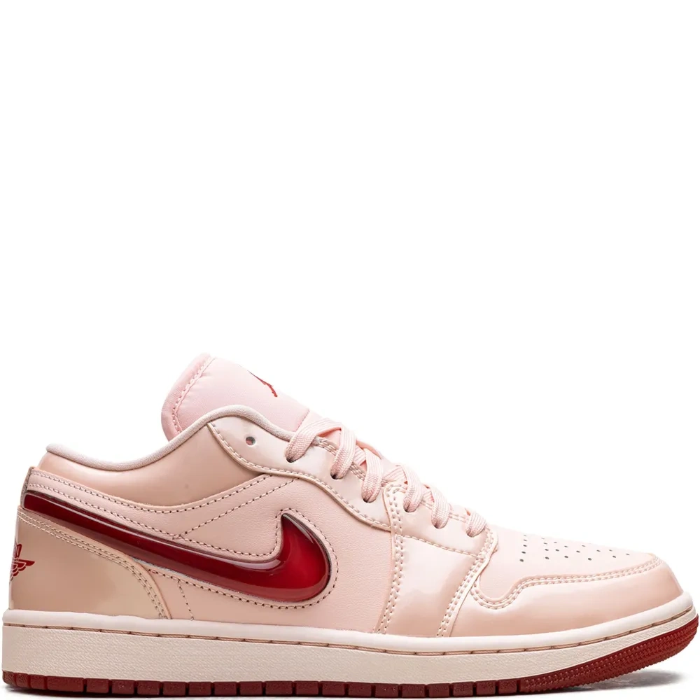 Кроссовки Jordan 1 Low Patent Valentine's Day
