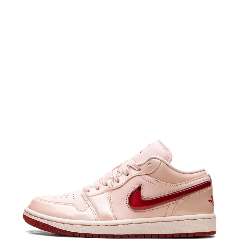Кроссовки Jordan 1 Low Patent Valentine's Day