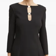 Платье с круглым вырезом