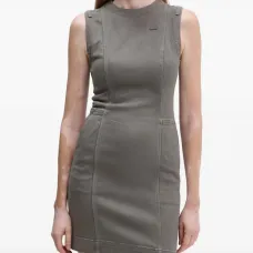 Платье без рукавов со вставками Платье без рукавов со вставками