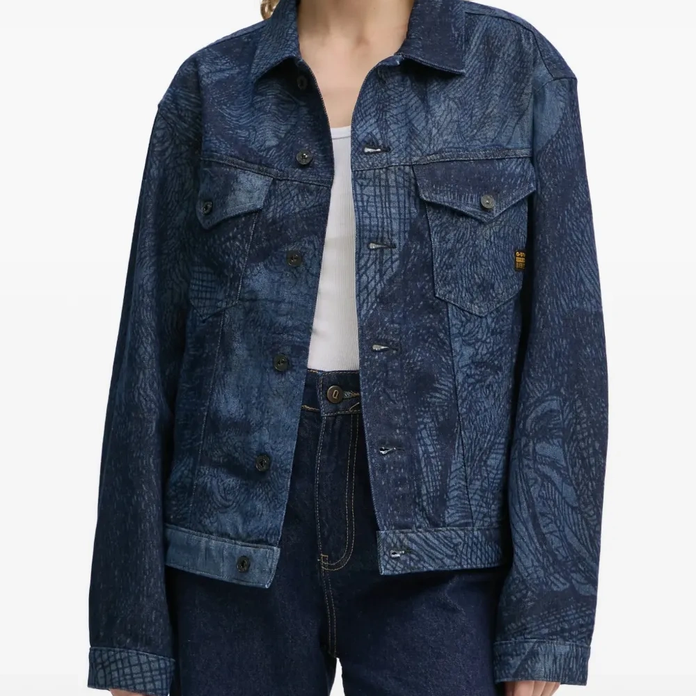 Джинсовая куртка с узором "Рембрандт"