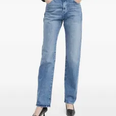 Прямые джинсы