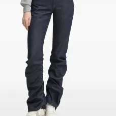 Джинсы прямого кроя Джинсы прямого кроя