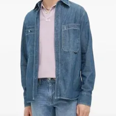 Джинсовая рубашка с карманами
