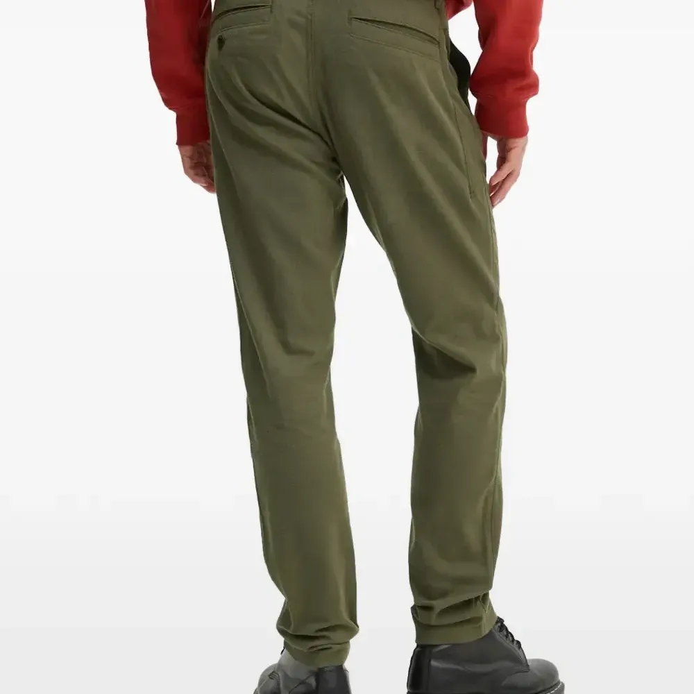 Брюки с карманами