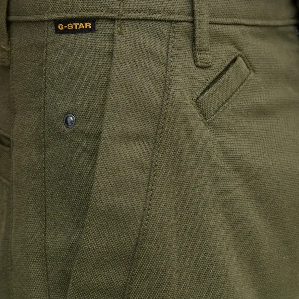 Брюки с карманами