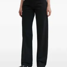 Джинсы на пуговицах Джинсы на пуговицах