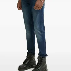 Узкие джинсы с карманами Узкие джинсы с карманами