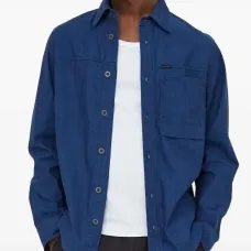 Рубашка с длинными рукавами и карманами Рубашка с длинными рукавами и карманами