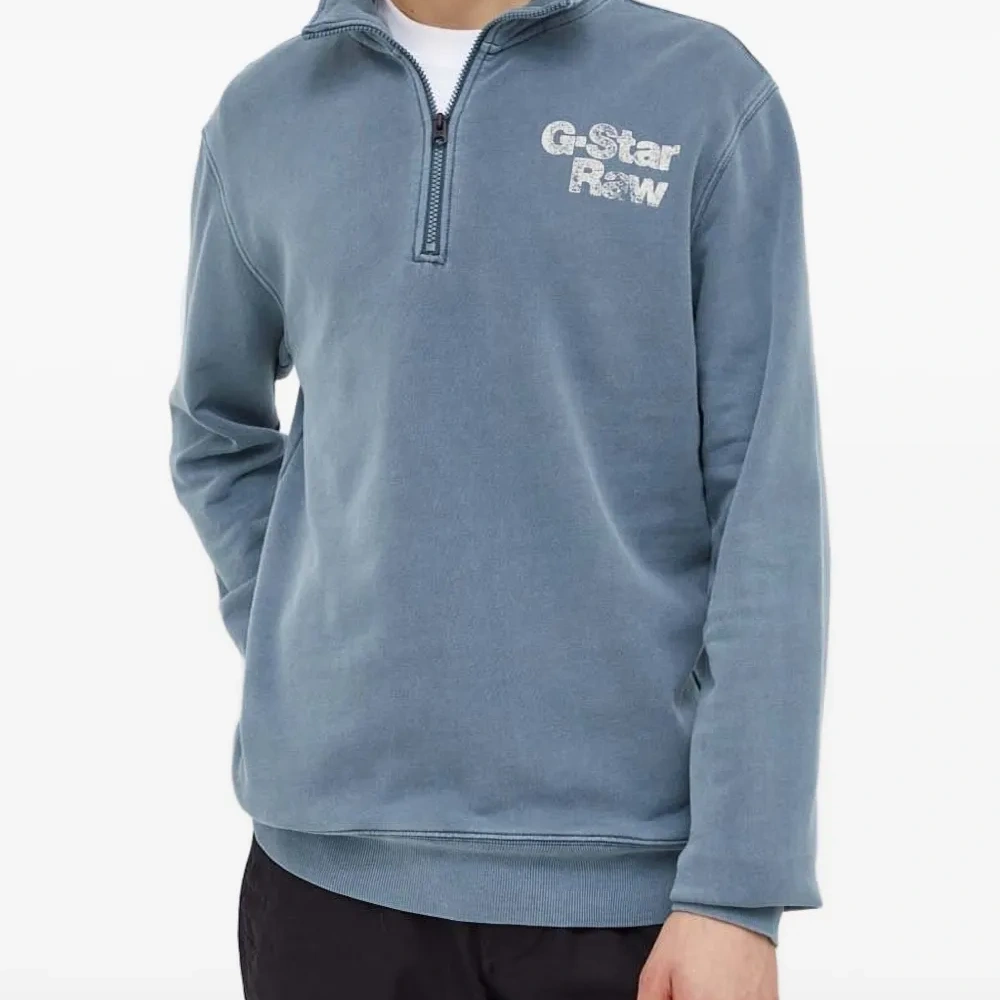 Толстовка с воротником на молнии и логотипом