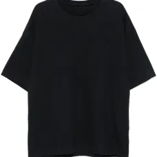 Футболка с вышитым логотипом