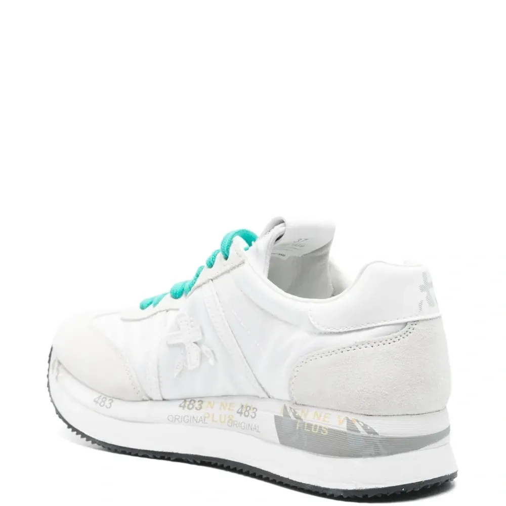 Кроссовки Conny