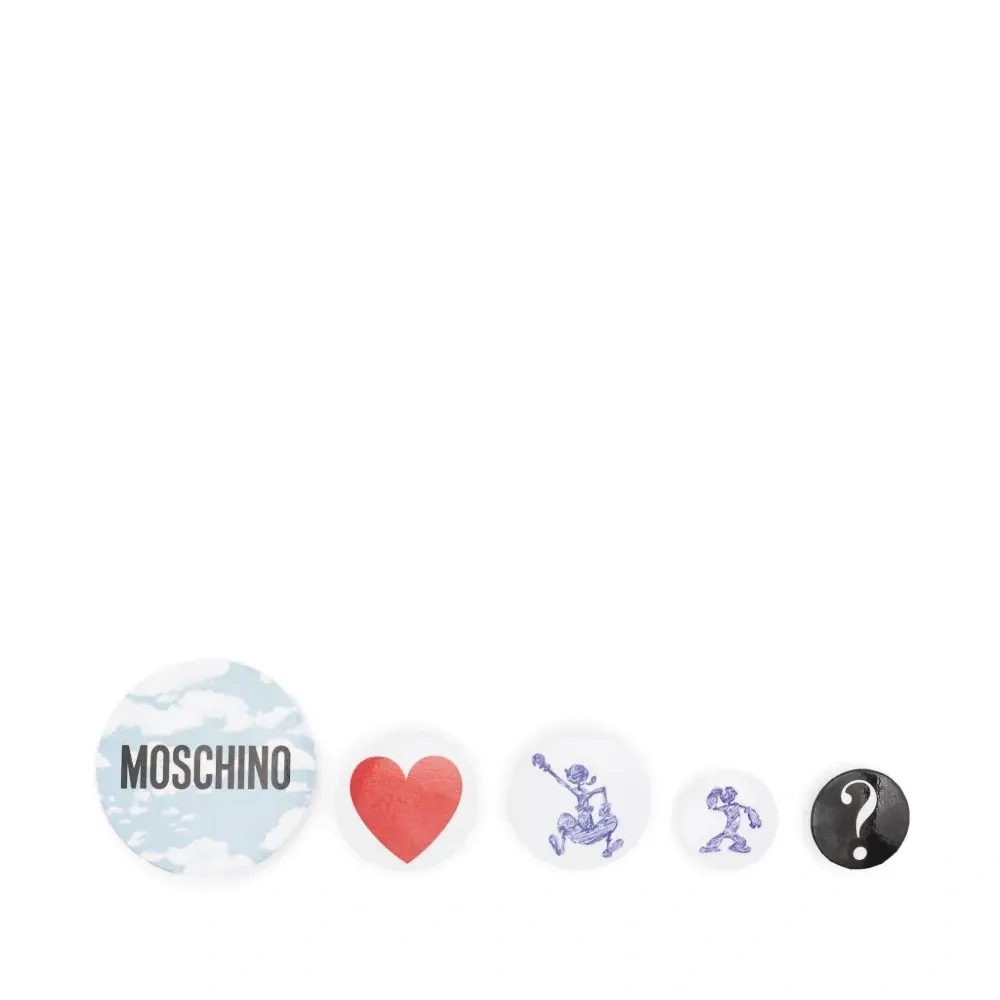 Набор из пяти значков с логотипом