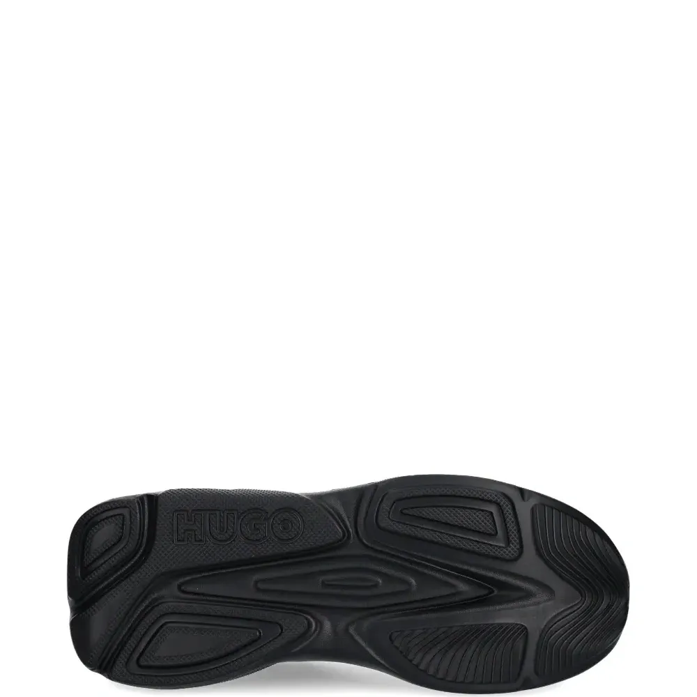 Кроссовки с логотипом