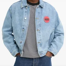 Джинсовая куртка с нашивкой-логотипом