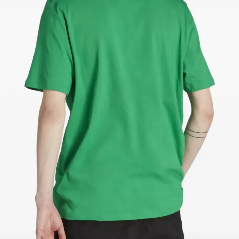 Футболка Essential с логотипом