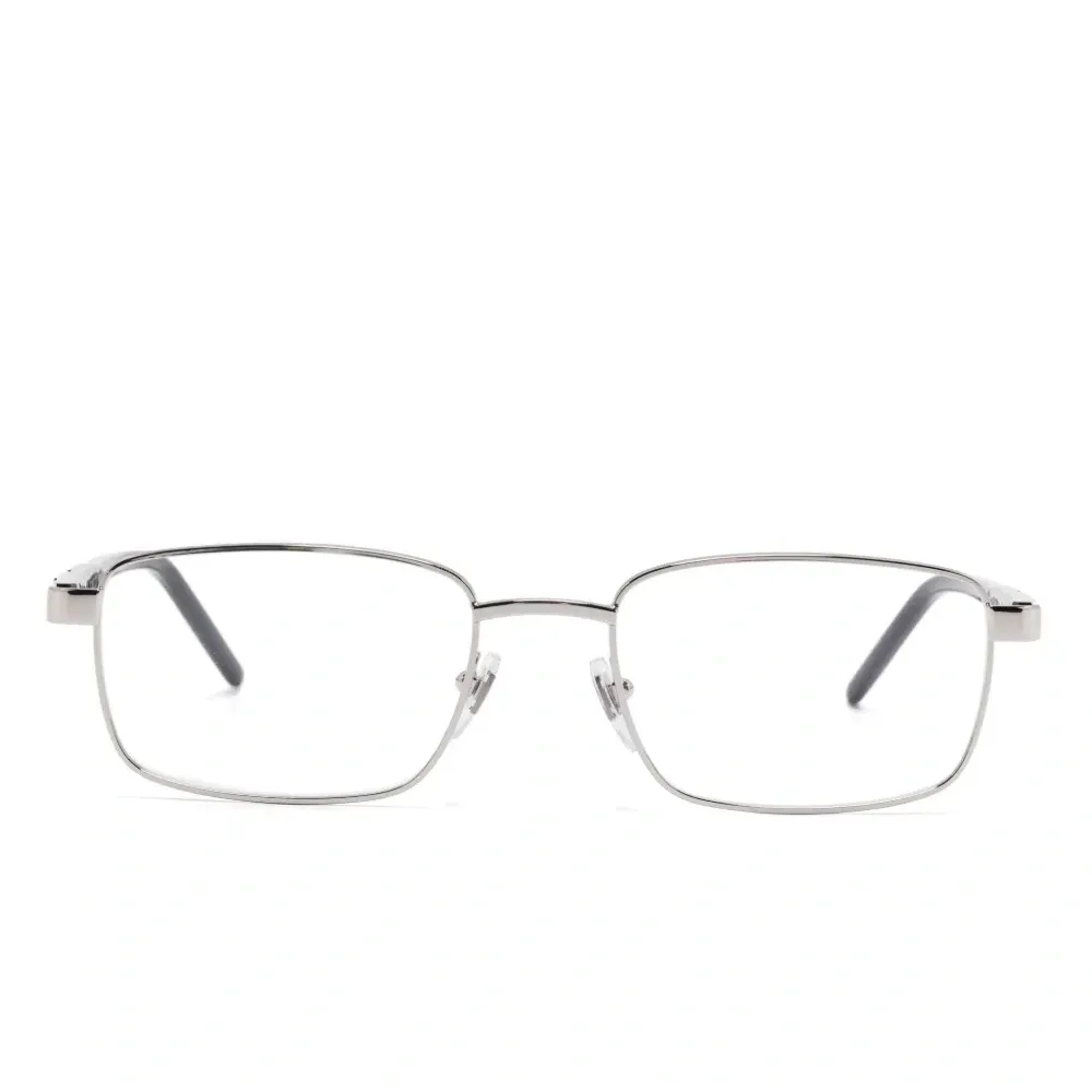 Очки в прямоугольной оправе