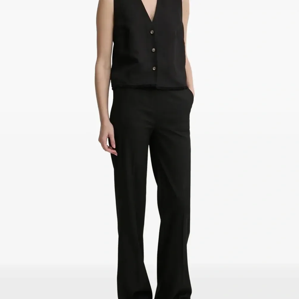 Топ на пуговицах с бахромой