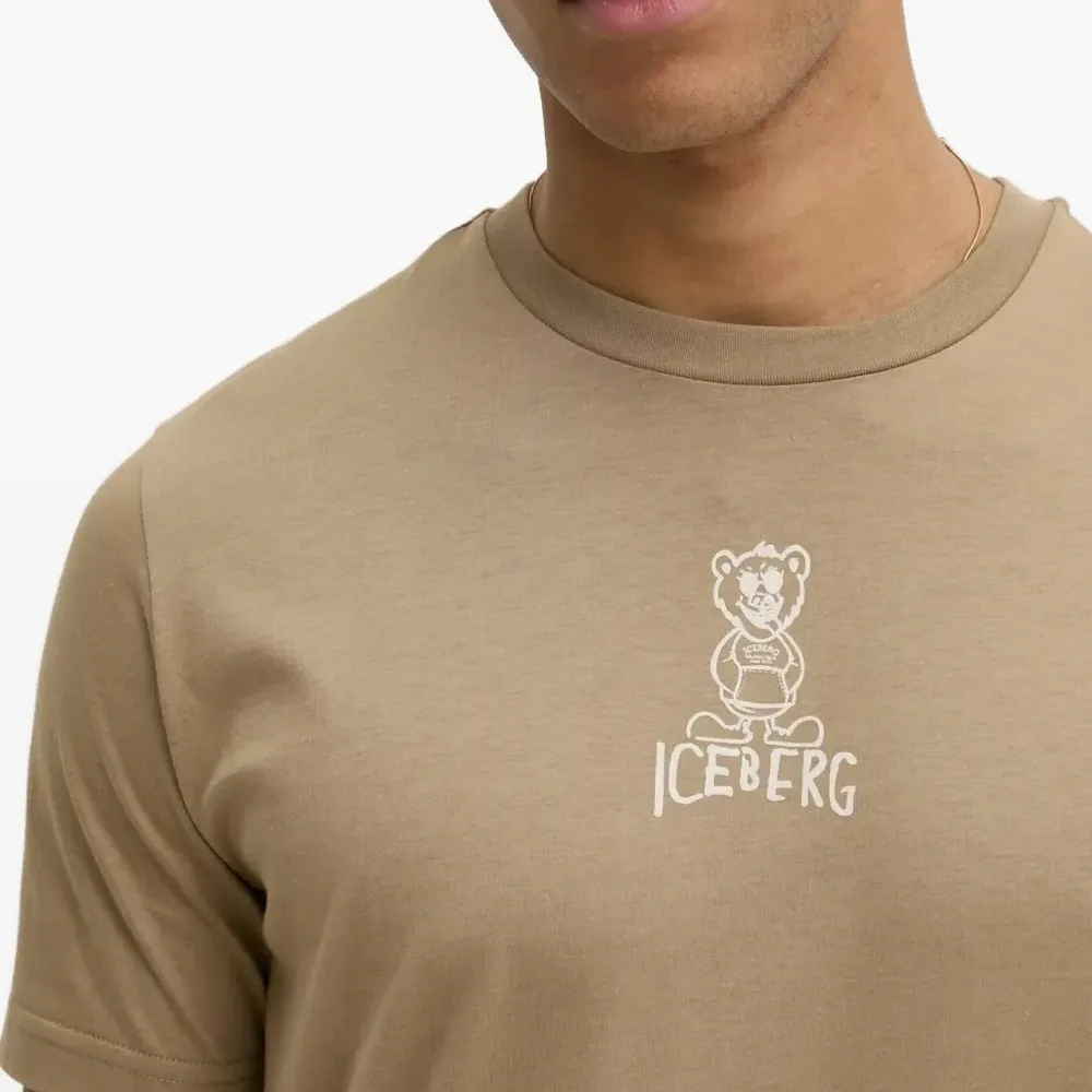 Футболка с логотипом