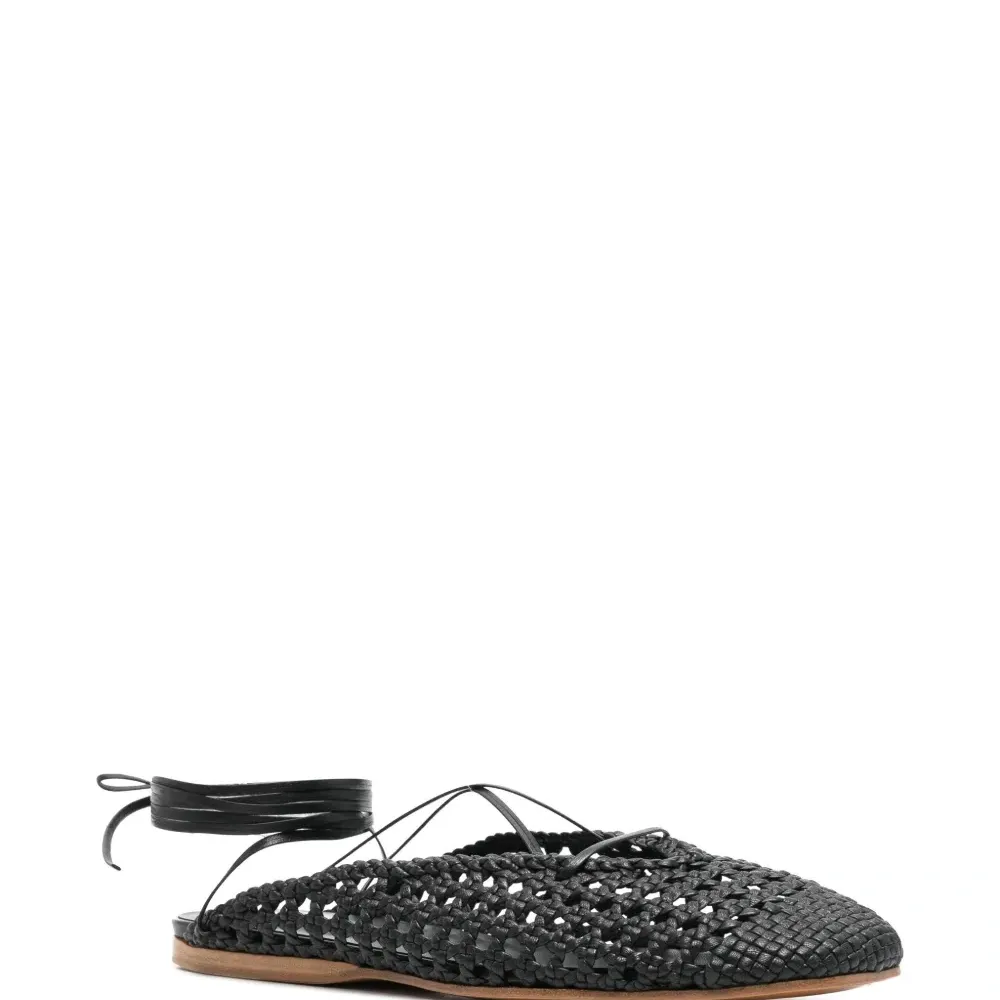 Плетеные сандалии Плетеные сандалии