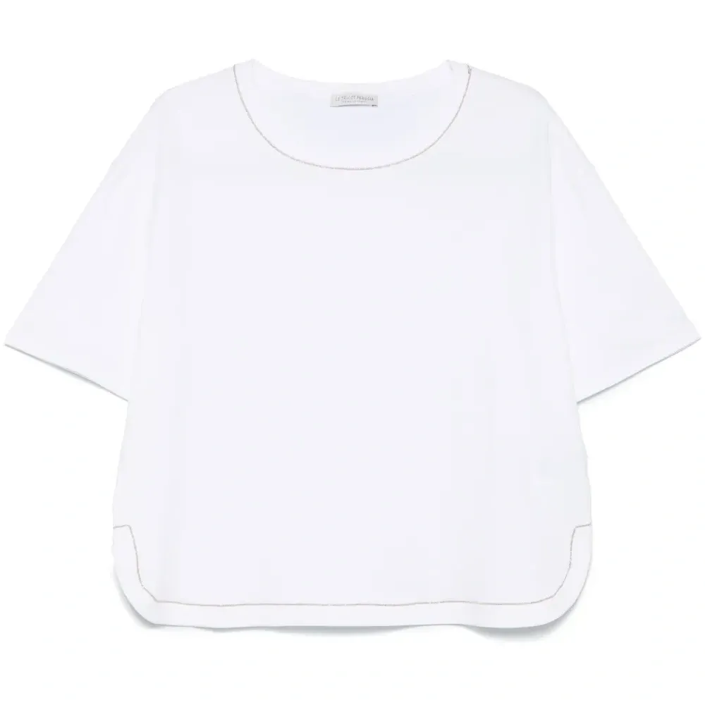 Футболка с декором из бисера