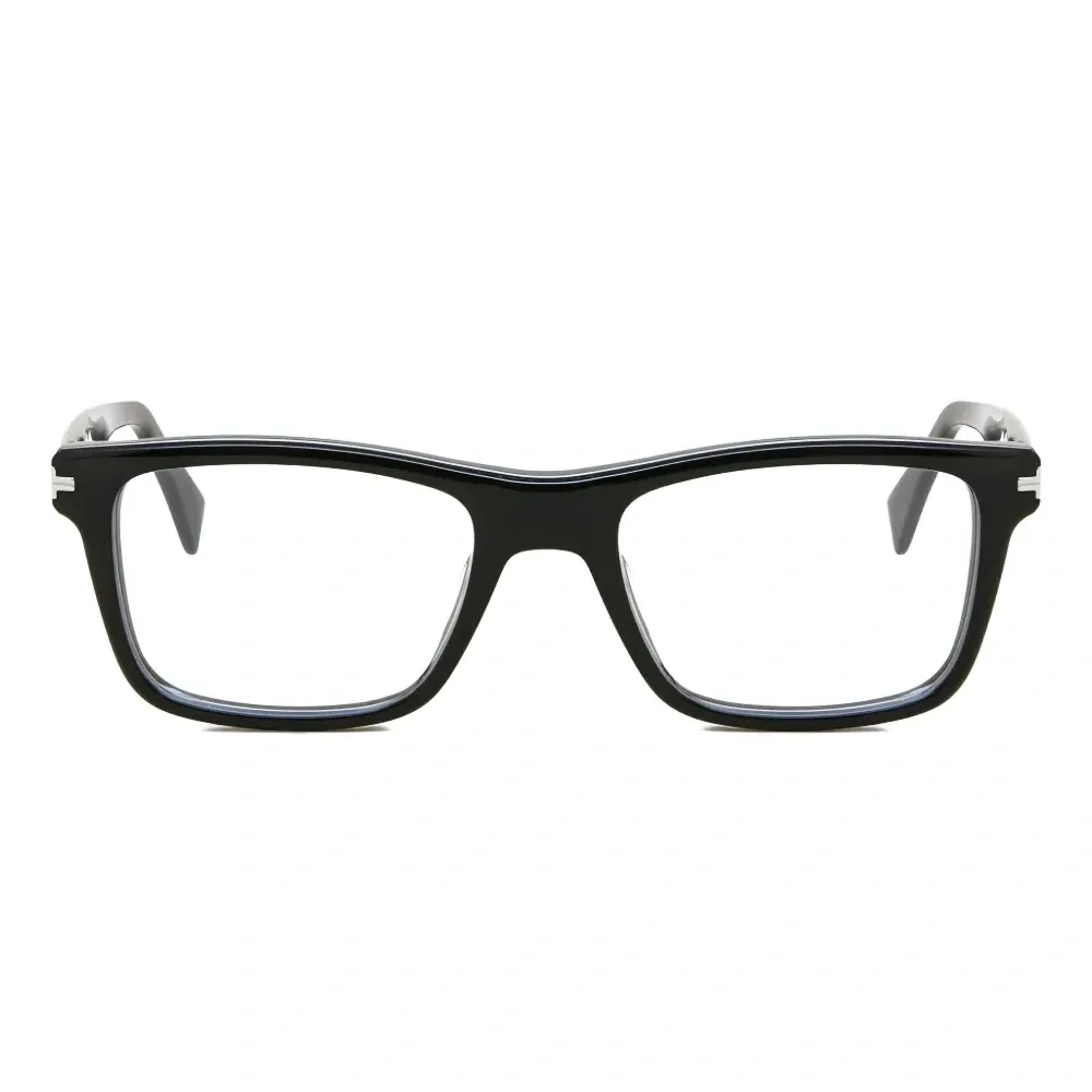 Очки в прямоугольной оправе