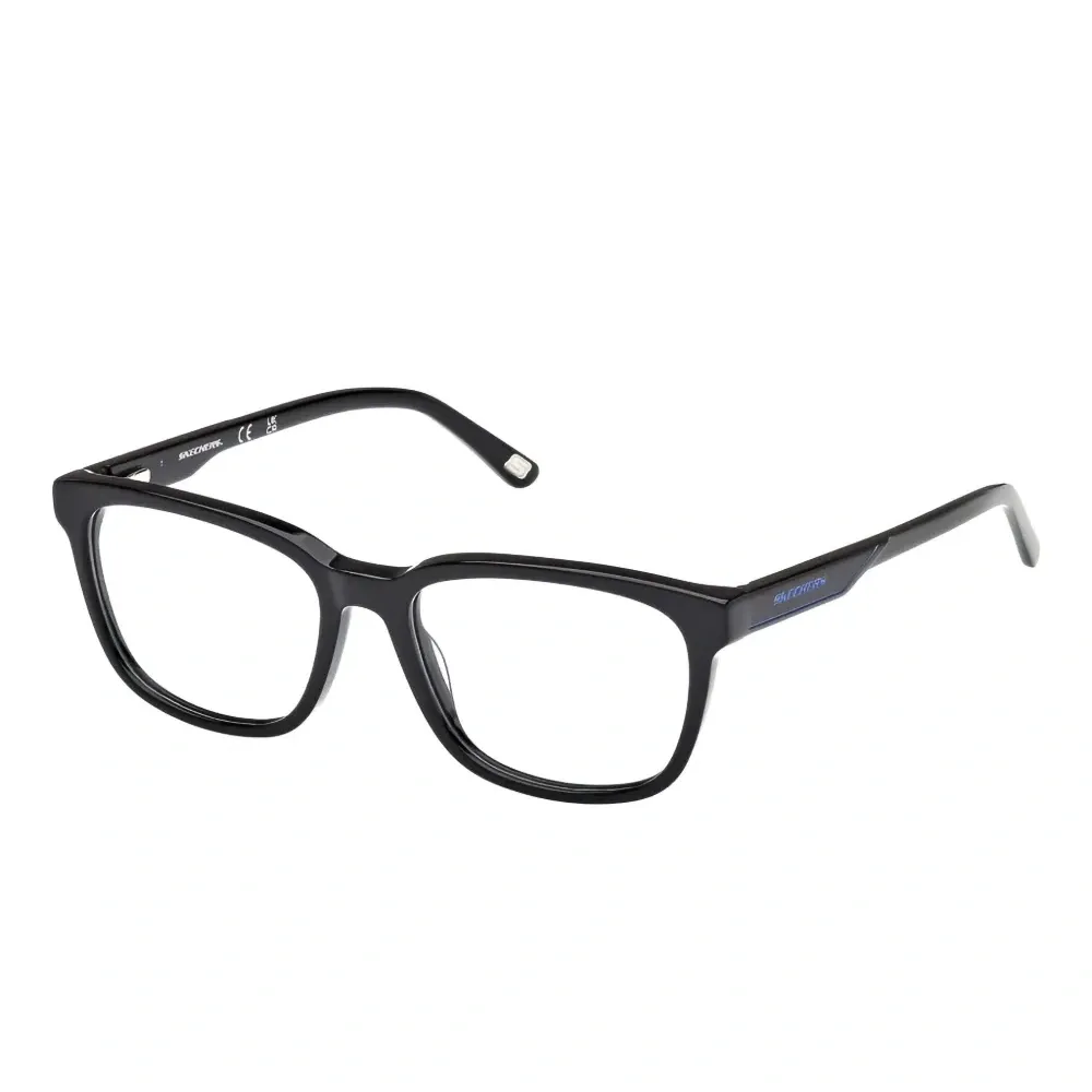 Очки в прямоугольной оправе