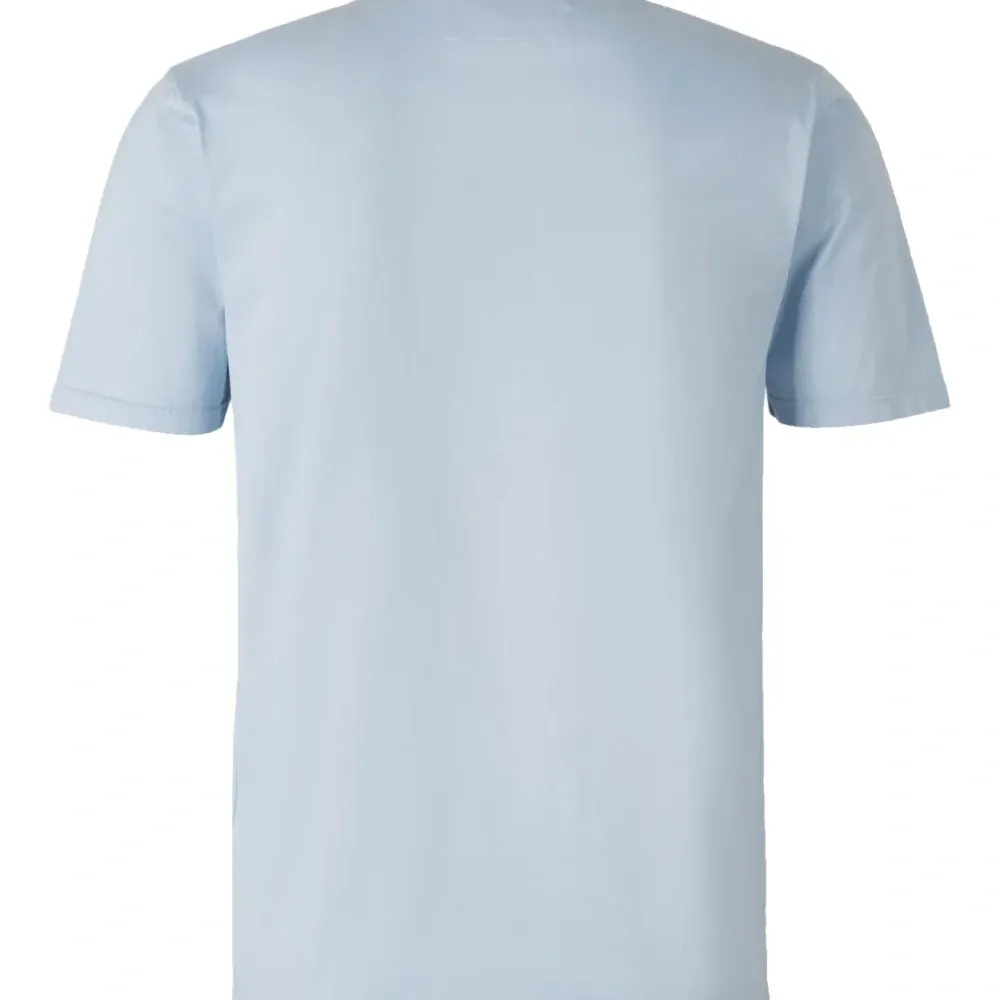 Футболка с нашивкой-логотипом