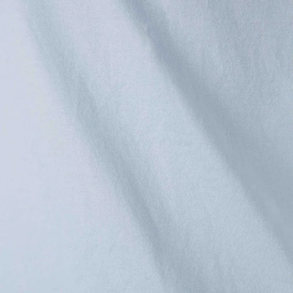 Футболка с нашивкой-логотипом