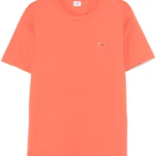 Футболка с нашивкой-логотипом