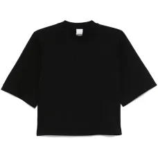 Футболка с вышитым логотипом