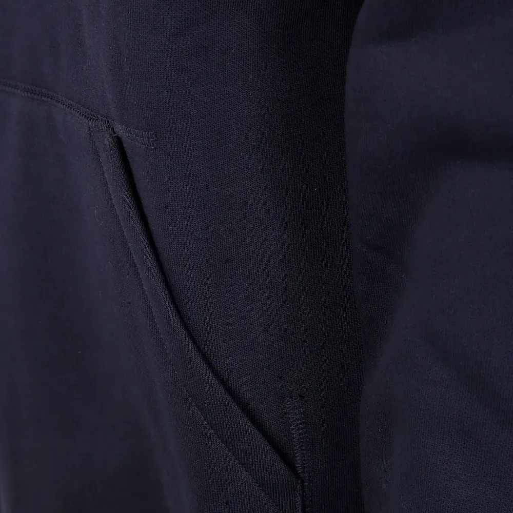 Худи с вышитым логотипом