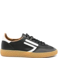 Кроссовки с вышитым логотипом