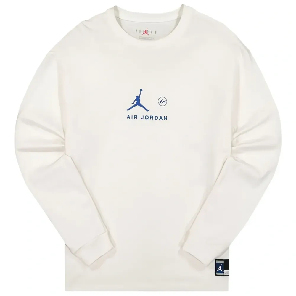 толстовка из коллаборации с Fragment