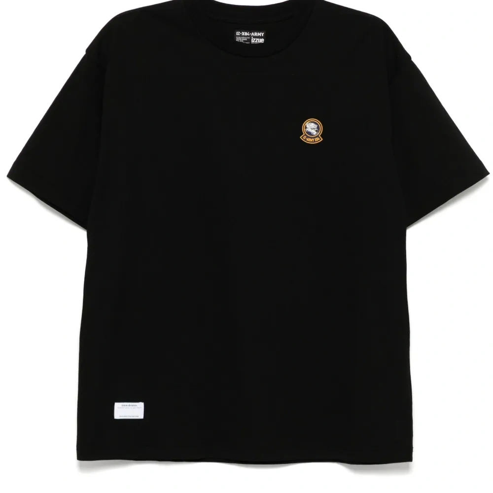 Футболка с нашивкой-логотипом