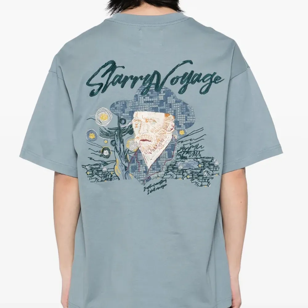 Футболка с графичным принтом