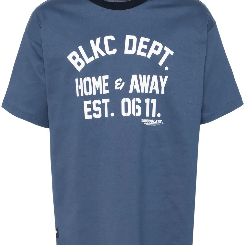 Футболка с графичным принтом