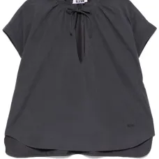 Блузка с вышивкой