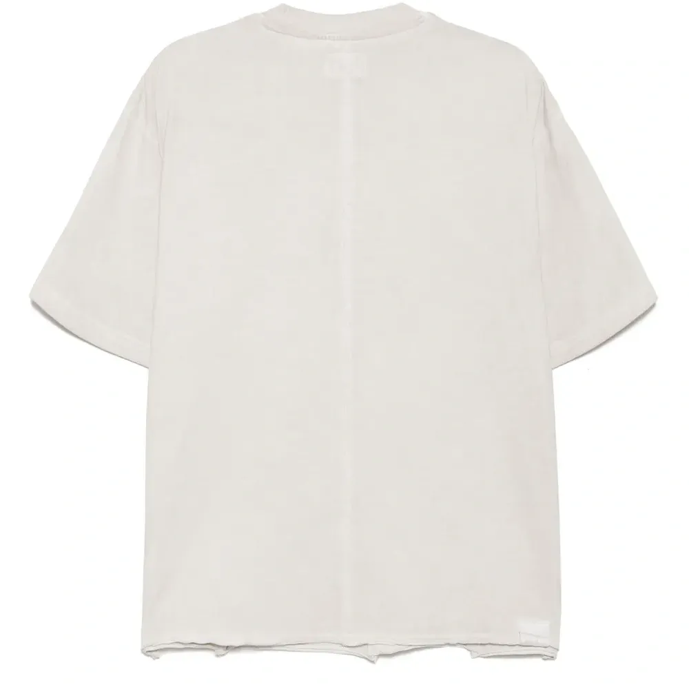 Футболка с вышитым логотипом