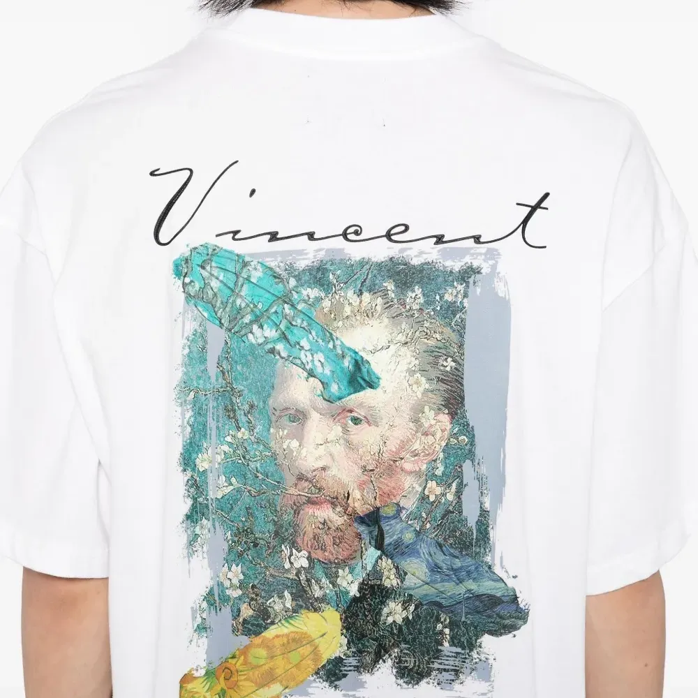 Футболка с графичным принтом